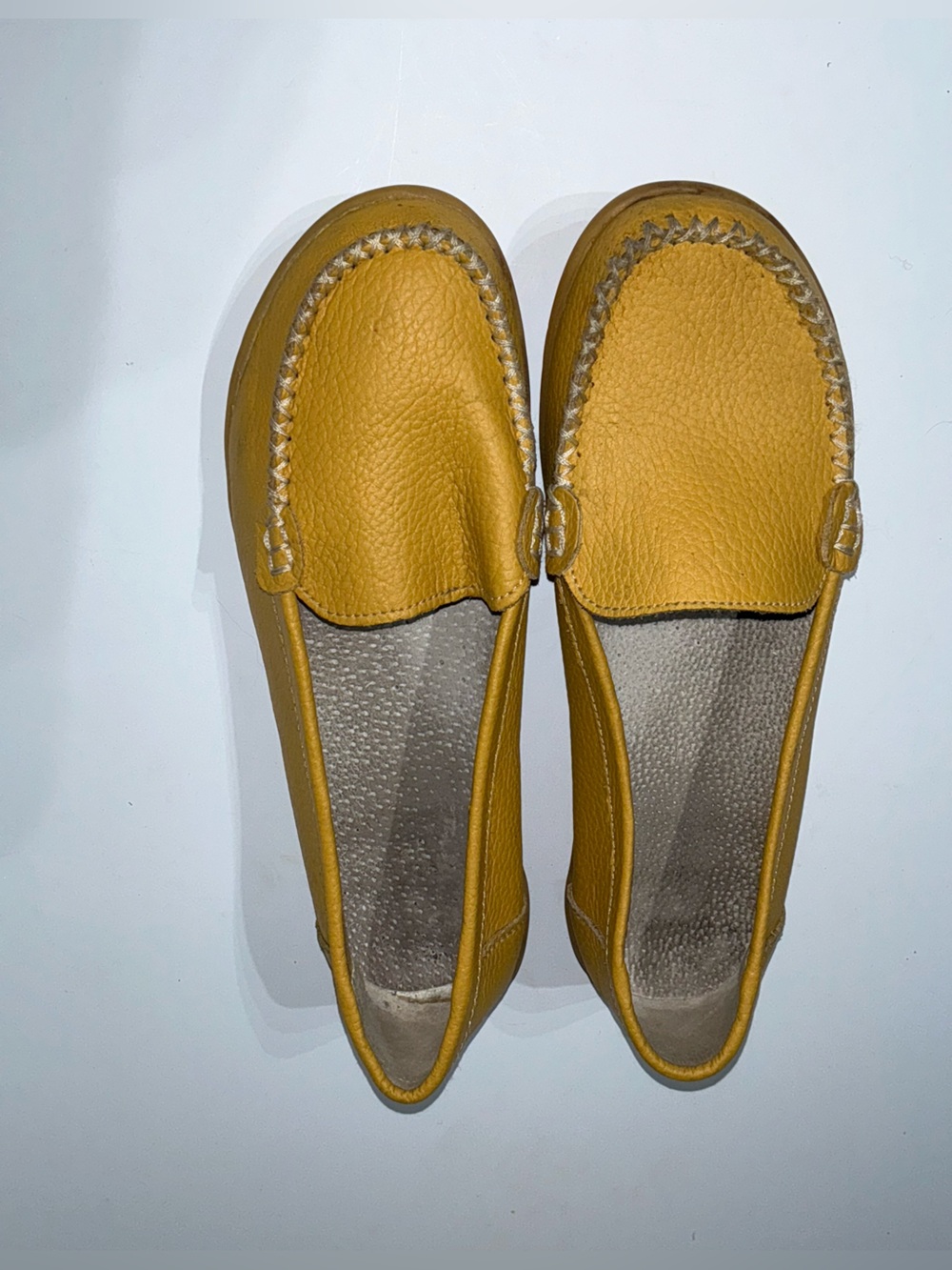 Venus Celia mustard Leather Comfort Loafers Moccasins 9.5 boho chic slip on